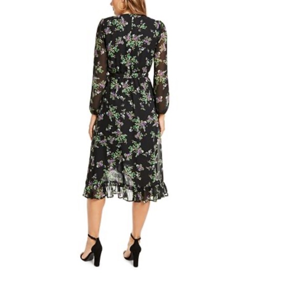 Q&A Floral Wrap Dress*Small*Currently in Macy’s!! - Picture 2 of 5